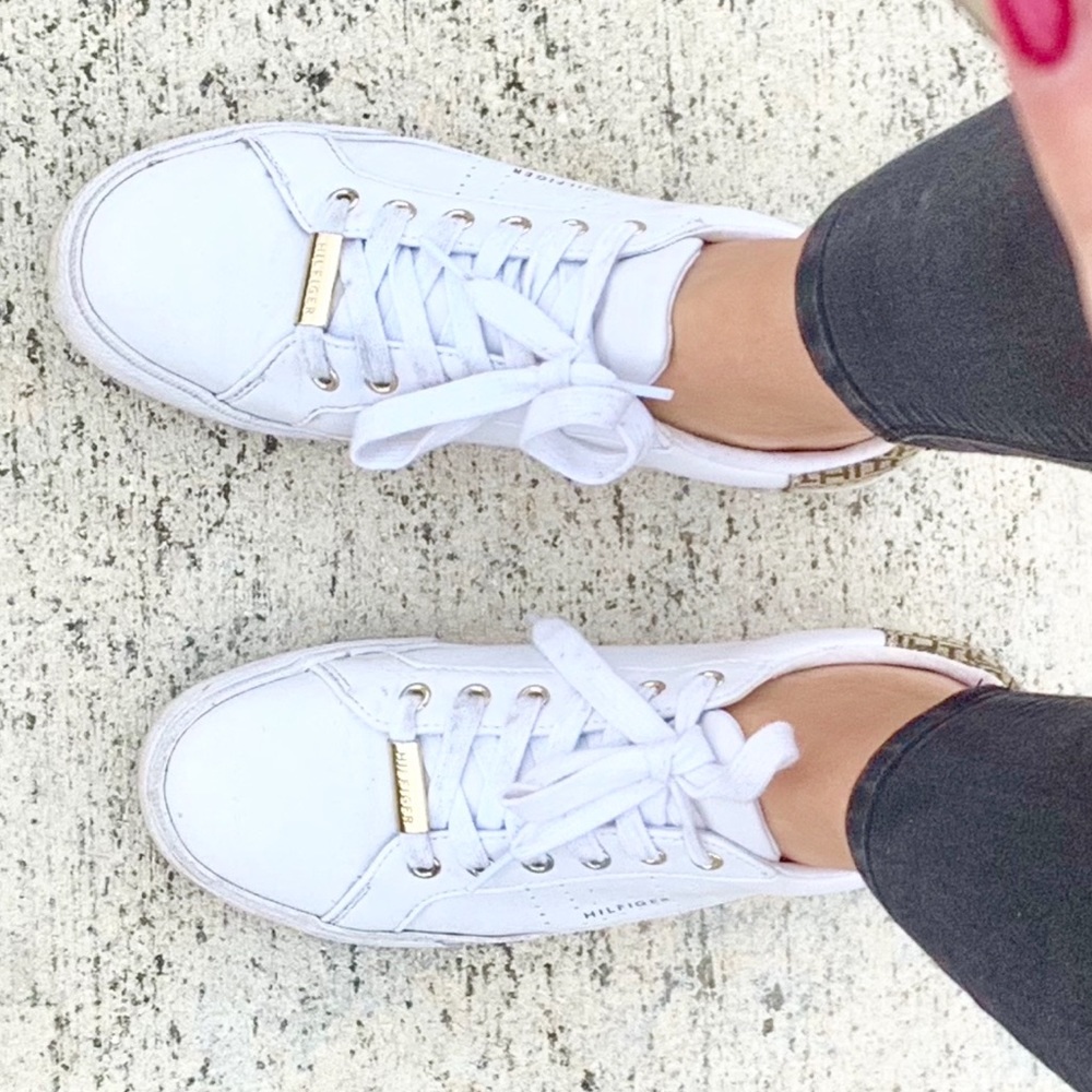 Tommy Hilfiger Women's LORIO Sneakers white and gold sneakers - Picture 5 of 11
